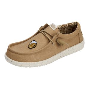43427-255_BROWN_BEERMUGPATCH_ONSHOE.jpg